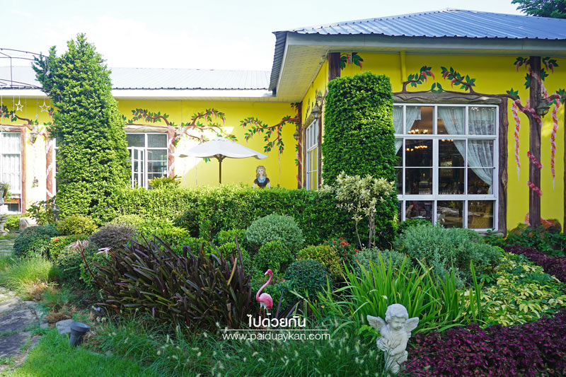 ร้านกาแฟเสรีไทย, คาเฟ่เสรีไทย, t aonly ka antique & tearoom, คาเฟ่มีนบุรี, t aonly ka antique & tearoom จิบชาสวยๆในบรรยากาศแบบยุโรป