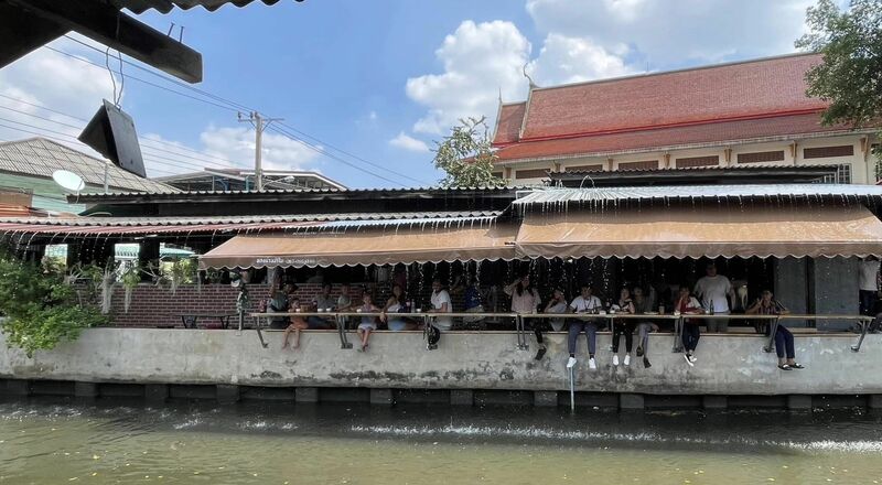 top 6+ ร้านเด็ดย่านคลองบางหลวง บรรยากาศสุดคลาสสิคน่าเช็คอิน, บ้านศิลปิน คลองบางหลวง, ร้านอาหารครัวคุณอ๋อย, บ้านมวยไทย คลองบางหลวง, บ้านเพลินจิตต์ ณ คลองบางหลวง