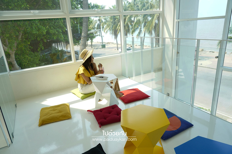 บางแสน, artory café บางแสน, ร้านน่านั่งบางแสน, คาเฟ่บางแสน, ร้านกาแฟบางแสน, artory café คาเฟ่สีขาวสุดคูล ริมหาดวอน บางแสน