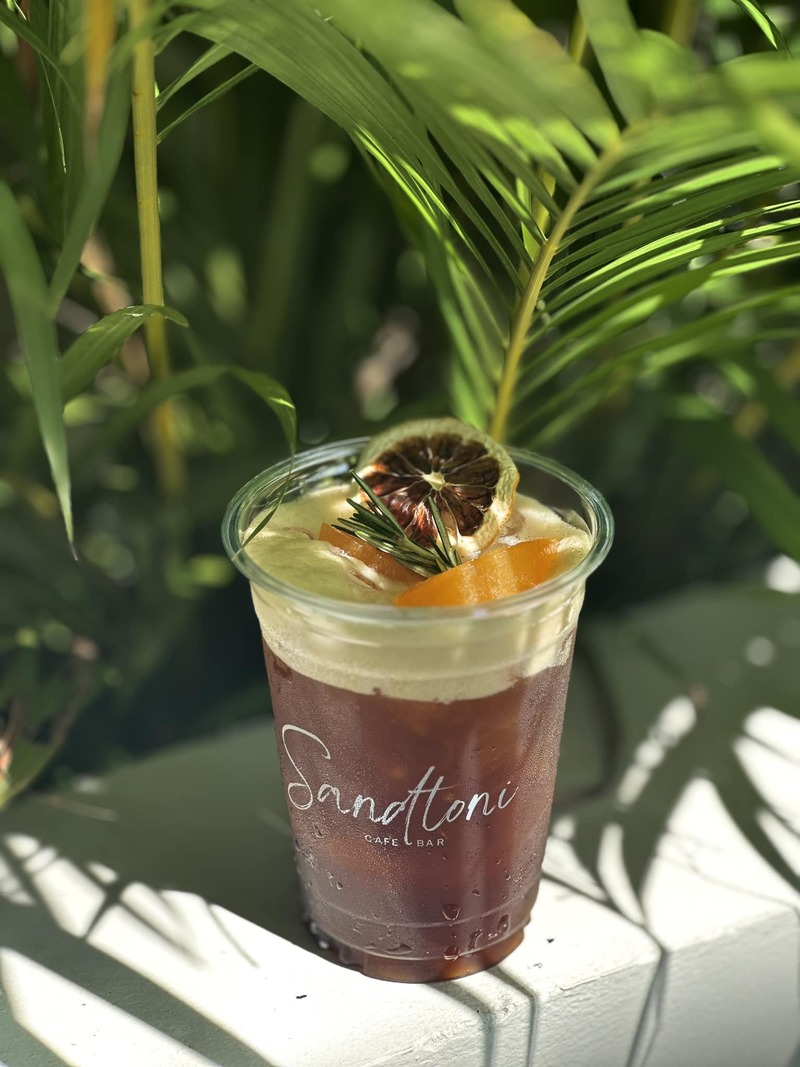 รวมคาเฟ่สงขลา คาเฟ่น่านั่งบรรยากาศดี มีวิวติดทะเล ร้านเด็ดที่สายคาเฟ่ไม่ควรพลาด!!