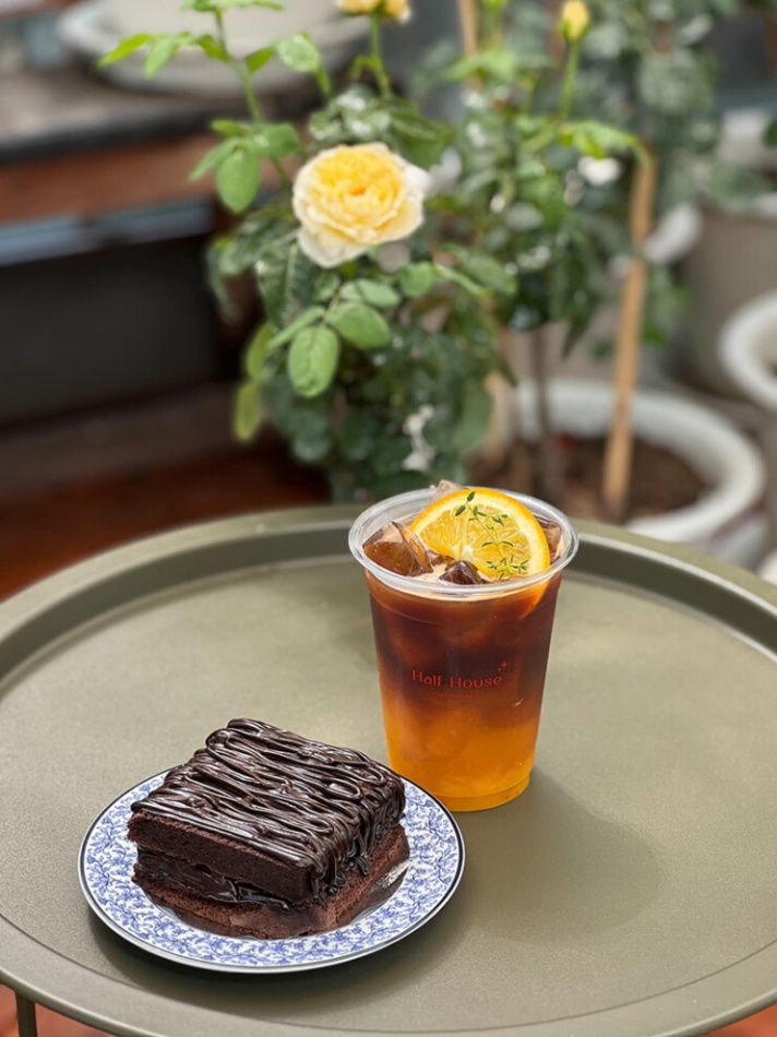 top 9+ คาเฟ่ลพบุรี 2567 หลายร้าน มินิมอล สไตล์ญี่ปุ่น ทะเล เขื่อนป่าสัก