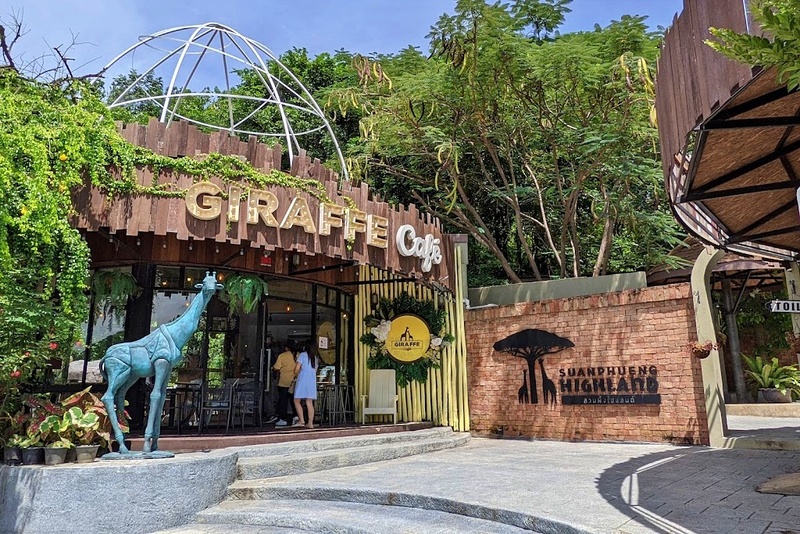 alpacahill, coro field, secret space, ตลาดน้ำดำเนินสะดวก, ถ้ำเขาบิน, ที่เที่ยว, ที่เที่ยวราชบุรี, ที่เที่ยวราชบุรี 2024, ที่เที่ยวราชบุรี 2567, ราชบุรี, วัดพระคริสตหฤทัย, วัดหนองหอย, วัดเพลง, วินเทจฟาร์ม, สถานที่ท่องเที่ยว, อัลปาก้าฮิลล์, อุทยานหินเขางู, เดอะซีนเนอรี่, เถ้าฮงไถ่, เที่ยวจังหวัดราชบุรี, เที่ยวราชบุรี, เที่ยวราชบุรี 2024, เที่ยวราชบุรี 2567, เที่ยวแม่น้ำแม่กลอง, เที่ยวใกล้กรุงเทพ, แก่งส้มแมว, โคโร่ ฟิลด์, top 30+ ที่เที่ยวราชบุรี [กรกฎาคม2024] เมืองน่าเที่ยว มนต์เสน่ห์แห่งลุ่มแม่น้ำแม่กลอง
