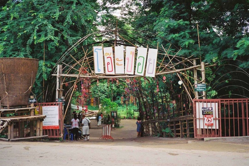alpacahill, coro field, secret space, ตลาดน้ำดำเนินสะดวก, ถ้ำเขาบิน, ที่เที่ยว, ที่เที่ยวราชบุรี, ที่เที่ยวราชบุรี 2024, ที่เที่ยวราชบุรี 2567, ราชบุรี, วัดพระคริสตหฤทัย, วัดหนองหอย, วัดเพลง, วินเทจฟาร์ม, สถานที่ท่องเที่ยว, อัลปาก้าฮิลล์, อุทยานหินเขางู, เดอะซีนเนอรี่, เถ้าฮงไถ่, เที่ยวจังหวัดราชบุรี, เที่ยวราชบุรี, เที่ยวราชบุรี 2024, เที่ยวราชบุรี 2567, เที่ยวแม่น้ำแม่กลอง, เที่ยวใกล้กรุงเทพ, แก่งส้มแมว, โคโร่ ฟิลด์, top 30+ ที่เที่ยวราชบุรี [กรกฎาคม2024] เมืองน่าเที่ยว มนต์เสน่ห์แห่งลุ่มแม่น้ำแม่กลอง