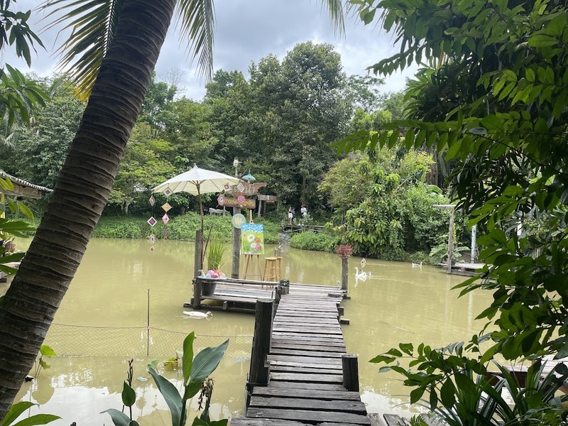 bake and more, bellinee’s rayong, guer cafe, happy camper rayong, happy camper คาเฟ่, mama don’t like espresso bar & bake lab, mhuan fun cafe & art, misahouse, phala craft coffee roasters, seaseoul cafe, she sails cafe & beach club, she sails rayong, the creeper house, triple o coffee, u cup coffee, คาเฟ่ระยอง, คาเฟ่ระยอง 2024, คาเฟ่ระยอง 2567, คาเฟ่ริมทะเล ระยอง, คาเฟ่เปิดใหม่ ระยอง, คาเฟ่ใกลฉัน, ซีโซล คาเฟ่, ปาฎี, มาม่า ดอนท์ ไลท์ คาเฟ่, มิสะเฮ้าท์, ระยอง 2024, ระยอง 2567, ระยอง คาเฟ่, ร้านปาฎี, ร้านเกื้อ, สวนก๋ง, เที่ยวระยอง, เบค แอนด์ มอร์ คาเฟ่, เบลลินี่ ระยอง, เหมือนฝัน คาเฟ่, top 15+ คาเฟ่ระยอง [กรกฎาคม 2024] นั่งจิบชากาแฟ ทานเบเกอรี่ ดื่มด่ำธรรมชาติ รับลมริมทะเล