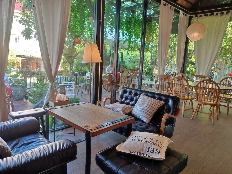 bake and more, bellinee’s rayong, guer cafe, happy camper rayong, happy camper คาเฟ่, mama don’t like espresso bar & bake lab, mhuan fun cafe & art, misahouse, phala craft coffee roasters, seaseoul cafe, she sails cafe & beach club, she sails rayong, the creeper house, triple o coffee, u cup coffee, คาเฟ่ระยอง, คาเฟ่ระยอง 2024, คาเฟ่ระยอง 2567, คาเฟ่ริมทะเล ระยอง, คาเฟ่เปิดใหม่ ระยอง, คาเฟ่ใกลฉัน, ซีโซล คาเฟ่, ปาฎี, มาม่า ดอนท์ ไลท์ คาเฟ่, มิสะเฮ้าท์, ระยอง 2024, ระยอง 2567, ระยอง คาเฟ่, ร้านปาฎี, ร้านเกื้อ, สวนก๋ง, เที่ยวระยอง, เบค แอนด์ มอร์ คาเฟ่, เบลลินี่ ระยอง, เหมือนฝัน คาเฟ่, top 15+ คาเฟ่ระยอง [กรกฎาคม 2024] นั่งจิบชากาแฟ ทานเบเกอรี่ ดื่มด่ำธรรมชาติ รับลมริมทะเล