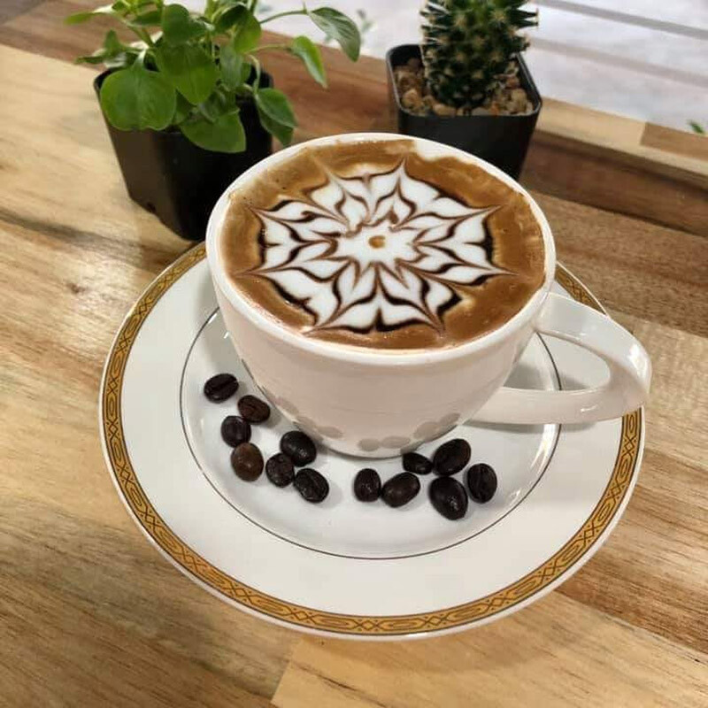top 10+ คาเฟ่สุรินทร์ 2567 คาเฟ่ทุ่งนาสุรินทร์ บรรยากาศดี วิวสุดปัง ถ่ายรูปสวย