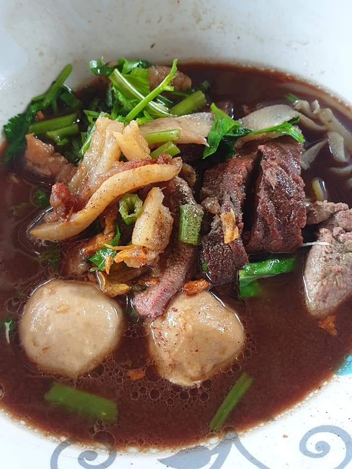 รวม 12 ร้านก๋วยเตี๋ยว สระบุรี น้ำซุปเด็ด เส้นนุ่ม เครื่องแน่น พิกัดอร่อยที่สายกินต้องแวะ!