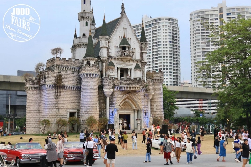 artist house bangkok, asiatique, asiatique the riverfront destination, asoke station, bacc, bang phai station, bangkok art and culture centre, bangpu recreation center, benchakitti park, bts train lines, chalermla park street art, charoen nakhon station, chatuchak park station, chatuchak weekend market, china town, danneramit amusement park, iconsiam, itsaraphap station, jodd fairs, jodd fairs danneramit, kasetsart station, kheha station, mo chit station, moca, mrt train lines, museum of contemporary art, national convention center, national stadium station, phahon yothin 24, phra buddha dhammakaya thepmongkol, places near the bts and mrt, ratchathewi station, saphan taksin station, sea life bangkok, sea life bangkok ocean world, siam station, sri maha mariamman temple, street art สวนเฉลิมหล้า, sukhumvit station, surasak station, talat phlu station, van gogh alive, vincent van gogh, wanglang market, wat mangkon station, wat paknam bhasicharoen, yaowarat, จ๊อดแฟร์, จ๊อดแฟร์แดนเนรมิต, ตลาดนัดจตุจักร, ตลาดวังหลัง, ที่เที่ยวกรุงเทพ, ที่เที่ยวใกล้ bts, ที่เที่ยวใกล้ bts 2023, ที่เที่ยวใกล้ bts 2556, ที่เที่ยวใกล้ mrt 2023, ที่เที่ยวใกล้ mrt 2566, ที่เที่ยวใกล้รถไฟฟ้า, ที่เที่ยวใกล้รถไฟฟ้า 2023, ที่เที่ยวใกล้รถไฟฟ้า 2566, บ้านศิลปิน คลองบางหลวง, พิพิธภัณฑ์ศิลปะไทยร่วมสมัย, วัดปากน้ำภาษีเจริญ, วัดพระศรีมหาอุมาเทวี, วัดแขก สีลม, สถานตากอากาศบางปู, สวนจตุจักร, สวนเบญจกิติ, หอศิลป์กรุงเทพ, เยาวราช, เอเชียทีค, ไอคอนสยาม, top 15+ ที่เที่ยวใกล้รถไฟฟ้า bts และ mrt 2024 สถานที่ยอดฮิตของชาวกรุง ที่ไม่ควรพลาด
