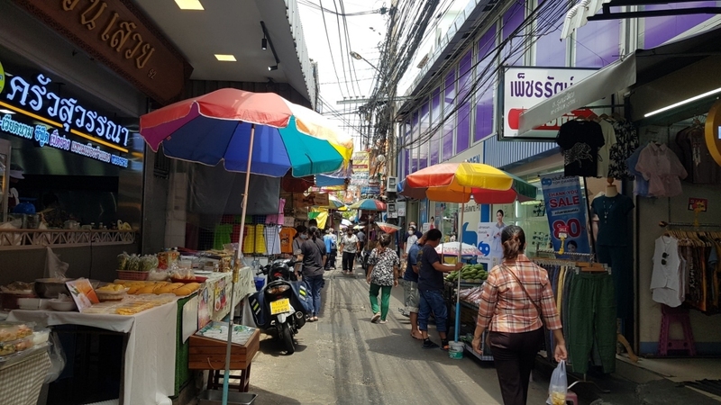 artist house bangkok, asiatique, asiatique the riverfront destination, asoke station, bacc, bang phai station, bangkok art and culture centre, bangpu recreation center, benchakitti park, bts train lines, chalermla park street art, charoen nakhon station, chatuchak park station, chatuchak weekend market, china town, danneramit amusement park, iconsiam, itsaraphap station, jodd fairs, jodd fairs danneramit, kasetsart station, kheha station, mo chit station, moca, mrt train lines, museum of contemporary art, national convention center, national stadium station, phahon yothin 24, phra buddha dhammakaya thepmongkol, places near the bts and mrt, ratchathewi station, saphan taksin station, sea life bangkok, sea life bangkok ocean world, siam station, sri maha mariamman temple, street art สวนเฉลิมหล้า, sukhumvit station, surasak station, talat phlu station, van gogh alive, vincent van gogh, wanglang market, wat mangkon station, wat paknam bhasicharoen, yaowarat, จ๊อดแฟร์, จ๊อดแฟร์แดนเนรมิต, ตลาดนัดจตุจักร, ตลาดวังหลัง, ที่เที่ยวกรุงเทพ, ที่เที่ยวใกล้ bts, ที่เที่ยวใกล้ bts 2023, ที่เที่ยวใกล้ bts 2556, ที่เที่ยวใกล้ mrt 2023, ที่เที่ยวใกล้ mrt 2566, ที่เที่ยวใกล้รถไฟฟ้า, ที่เที่ยวใกล้รถไฟฟ้า 2023, ที่เที่ยวใกล้รถไฟฟ้า 2566, บ้านศิลปิน คลองบางหลวง, พิพิธภัณฑ์ศิลปะไทยร่วมสมัย, วัดปากน้ำภาษีเจริญ, วัดพระศรีมหาอุมาเทวี, วัดแขก สีลม, สถานตากอากาศบางปู, สวนจตุจักร, สวนเบญจกิติ, หอศิลป์กรุงเทพ, เยาวราช, เอเชียทีค, ไอคอนสยาม, top 15+ ที่เที่ยวใกล้รถไฟฟ้า bts และ mrt 2024 สถานที่ยอดฮิตของชาวกรุง ที่ไม่ควรพลาด