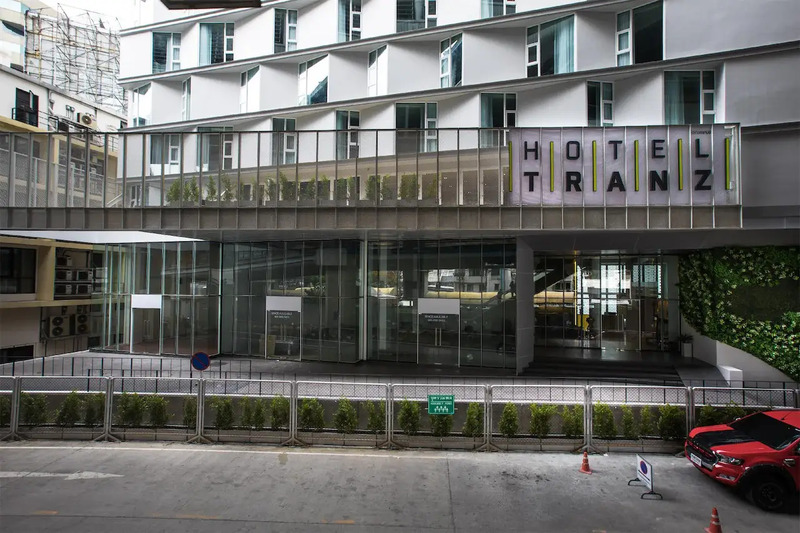 1. Hotel Tranz, 2. โรงแรมสุคนธ์, 3. Hotel Thomas, 4. Eastin Grand Hotel Phayathai, 5. Anajak Bangkok Hotel, 6. โรงแรม เดอะ สุโกศล กรุงเทพ, 7. ฟลอริดา โฮเต็ล, Top 7+ โรงแรมใกล้ BTS พญาไท ราคาถูก เดินไปสถานีได้!