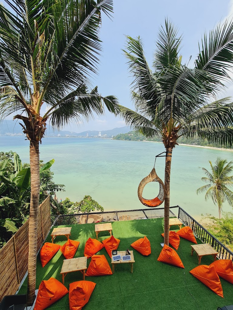 [hkolu8ik, ban leng coffee, bangjiam backyard cafe, bix cafe, cafe phuket, campus coffee roaster, cheevit cheeva, coming home cafe, coming home cafe & seascape, cozy cafe phuket, day & night of phuket, hohiho phuket, hohiho restaurant & cafe phuket, hommori, hosay bowl, hosay bowl phuket town, jule cafe, jule coffee co, lay cafe phuket, ma doo bua cafe, phuket view point cafe, pink cafe phuket, refresh cafe, roôf pudding & cafe, samutr bar, sea clam cafe & bistro, smile bar, smile restaurant, starbucks arinara, tarzan seaside cafe, the beach by starbucks, the cozy cafe phuket, the ruby sea cafe, tree monkeys restaurant, waylany kids cafe, คาเฟ่ สี, คาเฟ่ ใกล้ฉัน, คาเฟ่จังหวัดภูเก็ต, คาเฟ่ต้นไม้, คาเฟ่ภูเก็ต, คาเฟ่ภูเก็ต 2023, คาเฟ่ภูเก็ต 2566, คาเฟ่ริมทะเลภูเก็ต, คาเฟ่ลับภูเก็ต, คาเฟ่เปิดใหม่, คาเฟ่เปิดใหม่ภูเก็ต, คาเฟ่ใกล้ฉัน, คาเฟ่ในภูเก็ต, คาเฟ่ในภูเก็ต 2023, คาเฟ่ในภูเก็ต 2566, ชีวิตชีวา คาเฟ่, ทรีมังกี้ส์, บ้านสีครามคาเฟ่, บ้านเลงคาเฟ่, ภูเก็ต, มาดูบัว คาเฟ่, ย่านเมืองเก่าภูเก็ต, สตาร์บัคริมทะเล, สมุทรบาร์, โฮมโมริ, top 25+ คาเฟ่ภูเก็ต [กรกฎาคม 2024] ชิมอาหารรสเด็ด ดื่มกาแฟดี ท่ามกลางบรรยากาศสุดชิลล์บนเกาะ