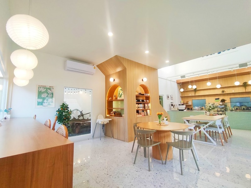 [hkolu8ik, ban leng coffee, bangjiam backyard cafe, bix cafe, cafe phuket, campus coffee roaster, cheevit cheeva, coming home cafe, coming home cafe & seascape, cozy cafe phuket, day & night of phuket, hohiho phuket, hohiho restaurant & cafe phuket, hommori, hosay bowl, hosay bowl phuket town, jule cafe, jule coffee co, lay cafe phuket, ma doo bua cafe, phuket view point cafe, pink cafe phuket, refresh cafe, roôf pudding & cafe, samutr bar, sea clam cafe & bistro, smile bar, smile restaurant, starbucks arinara, tarzan seaside cafe, the beach by starbucks, the cozy cafe phuket, the ruby sea cafe, tree monkeys restaurant, waylany kids cafe, คาเฟ่ สี, คาเฟ่ ใกล้ฉัน, คาเฟ่จังหวัดภูเก็ต, คาเฟ่ต้นไม้, คาเฟ่ภูเก็ต, คาเฟ่ภูเก็ต 2023, คาเฟ่ภูเก็ต 2566, คาเฟ่ริมทะเลภูเก็ต, คาเฟ่ลับภูเก็ต, คาเฟ่เปิดใหม่, คาเฟ่เปิดใหม่ภูเก็ต, คาเฟ่ใกล้ฉัน, คาเฟ่ในภูเก็ต, คาเฟ่ในภูเก็ต 2023, คาเฟ่ในภูเก็ต 2566, ชีวิตชีวา คาเฟ่, ทรีมังกี้ส์, บ้านสีครามคาเฟ่, บ้านเลงคาเฟ่, ภูเก็ต, มาดูบัว คาเฟ่, ย่านเมืองเก่าภูเก็ต, สตาร์บัคริมทะเล, สมุทรบาร์, โฮมโมริ, top 25+ คาเฟ่ภูเก็ต [กรกฎาคม 2024] ชิมอาหารรสเด็ด ดื่มกาแฟดี ท่ามกลางบรรยากาศสุดชิลล์บนเกาะ