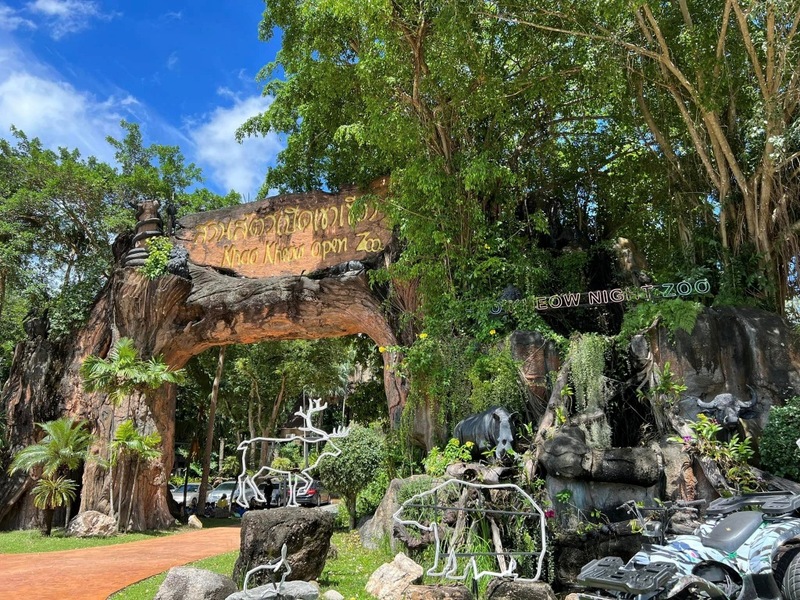 alpaca hill, bonanza exotic zoo, huahin safari & adventure park, korat zoo, pattaya sheep farm, safari park, safari world, sriayuthaya lion park, tiger park, ซาฟารี, ซาฟารี ปาร์ค, ซาฟารีกาญจนบุรี, ซาฟารีปาร์ค แอนด์ แคมป์, ซาฟารีเวิลด์, ฟาร์มแกะพัทยา, ศรีอยุธยา ไลอ้อนปาร์ค, สวนสัตว์, สวนสัตว์ 2024, สวนสัตว์ 2567, สวนสัตว์นครราชสีมา, สวนสัตว์ราชบุรี, สวนสัตว์อยุธยา, สวนสัตว์เปิด, สวนสัตว์เปิดเขาเขียว, สวนสัตว์โคราช, สวนสัตว์โบนันซ่า, สวนสัตว์ใกล้กทม., สวนสัตว์ใกล้กรุงเทพ, สวนสัตว์ใกล้กรุงเทพ 2024, สวนสัตว์ใกล้กรุงเทพ 2567, สวนเสือ, สวนเสือพัทยา, หัวหินซาฟารี, อัลปาก้าฮิลล์, เที่ยวสวนสัตว์, เที่ยวสวนสัตว์ 2024, เที่ยวสวนสัตว์ 2567, top 10+ สวนสัตว์ใกล้กรุงเทพ [กรกฎาคม 2024] สนุก เพลิดเพลินได้ทุกวัย ผจญภัยไปกับเหล่าสัตว์ป่า