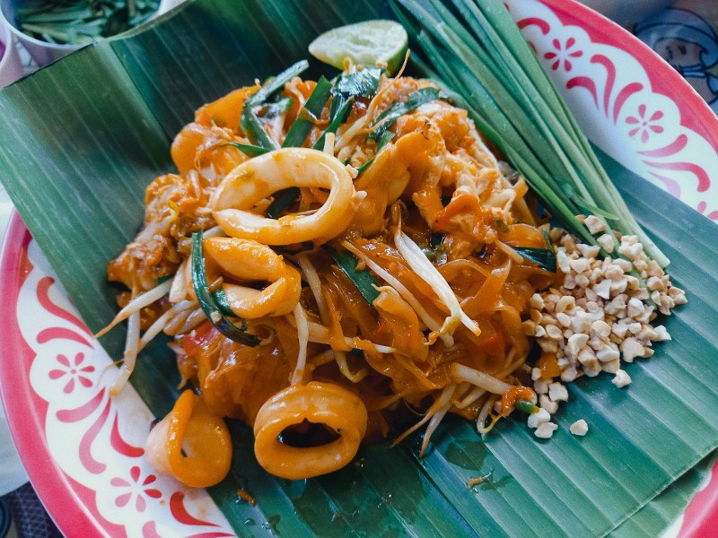 top 12+ ร้านผัดไทยกรุงเทพ 2567 ร้านผัดไทยโบราณ ผัดไทยกุ้งสด อร่อยจนหยุดไม่อยู่