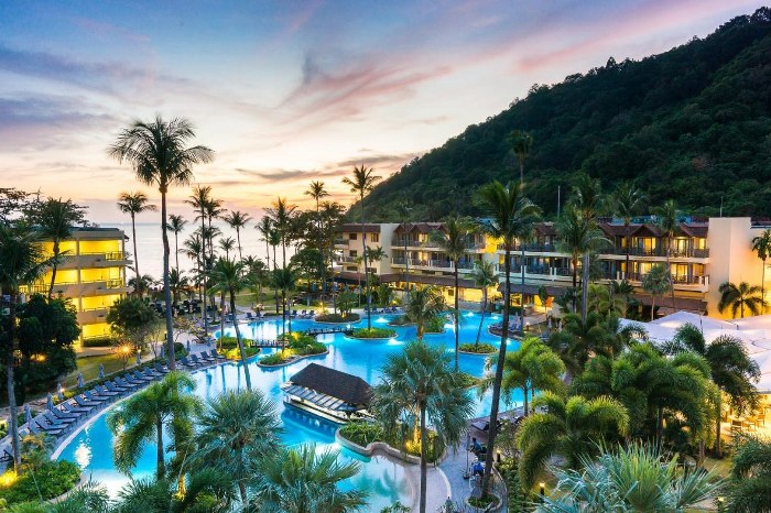 ภูเก็ต, top 10+ ที่พักภูเก็ต 2567 ที่พักหรูติดทะเล บรรยากาศสุดชิล ฟังเสียงคลื่น