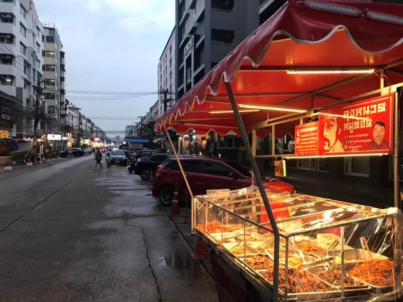 รวม 18 ร้านหมูทอด-ไก่ทอด delivery พร้อมส่งถึงบ้าน
