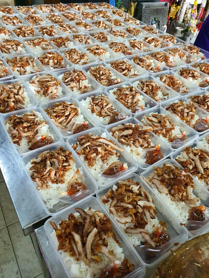 รวม 18 ร้านหมูทอด-ไก่ทอด delivery พร้อมส่งถึงบ้าน