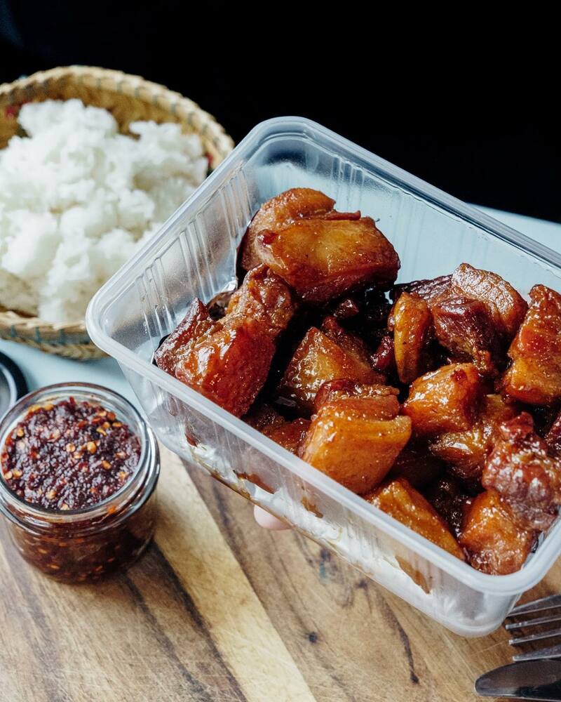 รวม 18 ร้านหมูทอด-ไก่ทอด delivery พร้อมส่งถึงบ้าน
