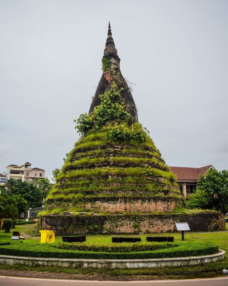 buddha park, joma bakery cafe&039;, laos, patuxay monument, patuxay monument laos, pha that luang vientiane, pho zap, that dam stupa, vientiane night market, wat ong teu mahawihan, ตลาดริมแม่น้ำโขง, ตลาดริมแม่น้ำโขง เวียงจันทน์, ตลาดเช้าเวียงจันทน์, ที่เที่ยวเวียงจันทน์, น้ำอโวคาโดปั่น, บขส.เวียงจันทน์, ประตูชัย, ประตูไซ, ประเทศลาว, ประเพณีบุญนมัสการพระธาตุหลวง, พระธาตุดำ, พระธาตุหลวง, พระเจดีย์โลกะจุฬามณี, พระแก้วมรกต, วัดองค์ตื้อ, วัดองค์ตื้อมหาวิหาร, สนามบินเวียงจันทน์, สวนพระ, หอพระแก้ว, เที่ยวลาว, เที่ยวลาว 2024, เที่ยวลาว 2567, เที่ยวเวียงจันทน์ 2024, เบียร์ลาว, เบเกอรี่เวียงจันทน์, เฝอเนื้อวัว, เฝอแซ่บ, เฝอแซ่บเวียงจันทน์, แลนด์มาร์คเวียงจันทน์, แลนด์มาร์คเวียงจันทร์, top 10+ ที่เที่ยวเวียงจันทน์ สปป.ลาว 2024 เก็บทุกจุดแลนด์มาร์ค