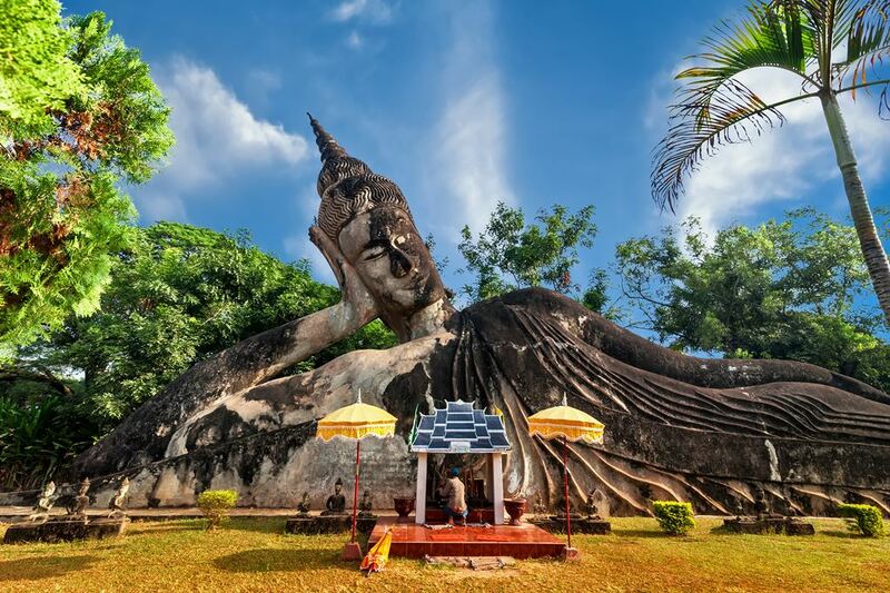 buddha park, joma bakery cafe&039;, laos, patuxay monument, patuxay monument laos, pha that luang vientiane, pho zap, that dam stupa, vientiane night market, wat ong teu mahawihan, ตลาดริมแม่น้ำโขง, ตลาดริมแม่น้ำโขง เวียงจันทน์, ตลาดเช้าเวียงจันทน์, ที่เที่ยวเวียงจันทน์, น้ำอโวคาโดปั่น, บขส.เวียงจันทน์, ประตูชัย, ประตูไซ, ประเทศลาว, ประเพณีบุญนมัสการพระธาตุหลวง, พระธาตุดำ, พระธาตุหลวง, พระเจดีย์โลกะจุฬามณี, พระแก้วมรกต, วัดองค์ตื้อ, วัดองค์ตื้อมหาวิหาร, สนามบินเวียงจันทน์, สวนพระ, หอพระแก้ว, เที่ยวลาว, เที่ยวลาว 2024, เที่ยวลาว 2567, เที่ยวเวียงจันทน์ 2024, เบียร์ลาว, เบเกอรี่เวียงจันทน์, เฝอเนื้อวัว, เฝอแซ่บ, เฝอแซ่บเวียงจันทน์, แลนด์มาร์คเวียงจันทน์, แลนด์มาร์คเวียงจันทร์, top 10+ ที่เที่ยวเวียงจันทน์ สปป.ลาว 2024 เก็บทุกจุดแลนด์มาร์ค