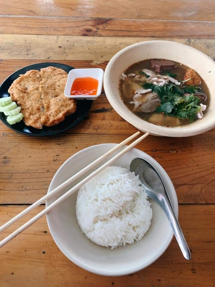 ร้านอาหารเช้านนทบุรี อร่อย ราคาถูก จนต้องรีบไปเช็คอิน