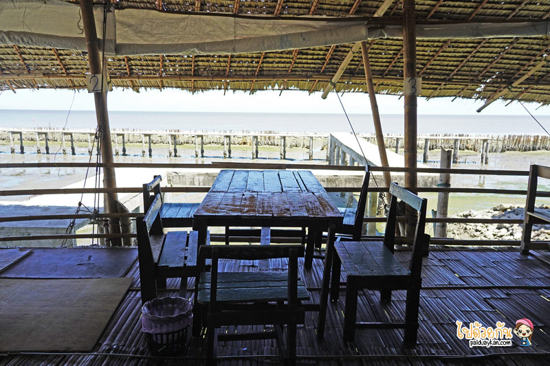ครัวกันเองป้าจวน, ร้านอาหารทะเลจุดวิวสะพานแดง, ร้านอาหารทะเลสมุทรสาคร, ครัวกันเอง ป้าจวน ยกความสดของอาหารทะเลแบบจัดเต็ม
