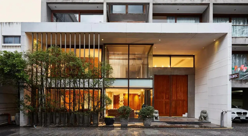 1. LUXX Lang Suan, 2. โรงแรมเซ็นเตอร์พอยท์ ชิดลม, 3. Sindhorn Midtown Hotel Bangkok, 4. The Duchess Hotel, 5. เออร์บานา หลังสวน, 6. โฮเต็ล มิวส์ แบงค็อก หลังสวน – เอ็มแกลเลอรี่, 7. Cape House Hotel, 8. บลิสตัน สุวรรณ พาร์ควิว โฮเทล แอนด์ เรซิเด้นท์, 9. โรงแรมสินธร เคมปินสกี้ กรุงเทพ, 10. คิมป์ตัน มาลัย กรุงเทพฯ, 11. Benviar Tonson Residence, Top 11+ โรงแรมแถวซอยหลังสวน &ndash; ต้นสน เหมาะ Staycation