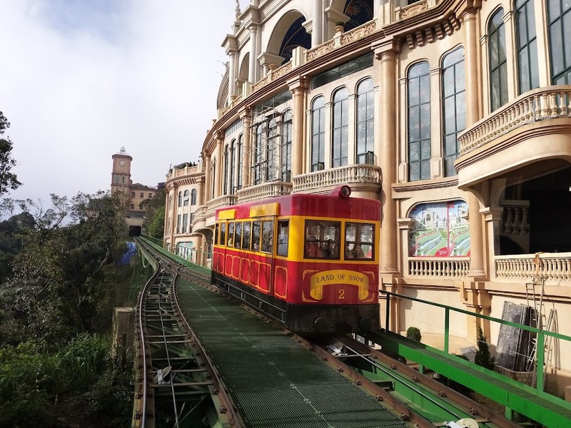 alpine coaster, ba na hill cable car, banahills, beer plaza, debay wine cellar, fantasy park, flying eyes theatre, french village, golden bridge, le jardin d'amour, linh phong zen monastery, linh ung pagoda, luna castle, mercure danang, mercure danang french village bana hills, saint denis, sun world, sun world ba na hills, tower drop, กระเช้าลอยฟ้า, กระเช้าเวียดนาม, ดานังเวียดนาม, ที่เที่ยวเวียดนาม 2023, บานาฮิลล์, บานาฮิลล์ 2024, บานาฮิลล์ 2567, ปราสาทจันทรา, พระพุทธรูปใหญ่, พระใหญ่บานาฮิลล์, รถไฟเหาะ, ร้านไวน์บานาฮิลล์, วัดหลินฟองเซ็น, สวนดอกไม้, สวนดอกไม้แห่งความรัก, สวนสนุก, สวนสนุกบานาฮิลล์, สะพานมือ, สะพานมือยักษ์, หมู่บ้านฝรั่งเศส, หอคอย9ชั้น, อาหารบุฟเฟ่ต์, เที่ยวดานัง, เที่ยวเวียดนาม, เมอร์เคียว ดานัง, เมืองฝรั่งเศส, ้เวียดนาม2023, โบสถ์เซนต์ เดนิส, โรงบ่มไวน์ดีเบย์, โรงแรมเมอร์เคียว ดานัง เฟรนช์ วิลเลจ บานา ฮิลส์, โรงไวน์, เที่ยวบานาฮิลล์ ยกยุโรปมาไว้เวียดนาม ขึ้นกระเช้าลอยฟ้าผ่านหมอก ไม่พลาดแลนด์มาร์คดัง