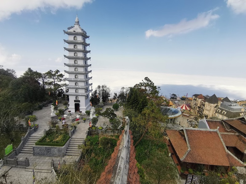alpine coaster, ba na hill cable car, banahills, beer plaza, debay wine cellar, fantasy park, flying eyes theatre, french village, golden bridge, le jardin d'amour, linh phong zen monastery, linh ung pagoda, luna castle, mercure danang, mercure danang french village bana hills, saint denis, sun world, sun world ba na hills, tower drop, กระเช้าลอยฟ้า, กระเช้าเวียดนาม, ดานังเวียดนาม, ที่เที่ยวเวียดนาม 2023, บานาฮิลล์, บานาฮิลล์ 2024, บานาฮิลล์ 2567, ปราสาทจันทรา, พระพุทธรูปใหญ่, พระใหญ่บานาฮิลล์, รถไฟเหาะ, ร้านไวน์บานาฮิลล์, วัดหลินฟองเซ็น, สวนดอกไม้, สวนดอกไม้แห่งความรัก, สวนสนุก, สวนสนุกบานาฮิลล์, สะพานมือ, สะพานมือยักษ์, หมู่บ้านฝรั่งเศส, หอคอย9ชั้น, อาหารบุฟเฟ่ต์, เที่ยวดานัง, เที่ยวเวียดนาม, เมอร์เคียว ดานัง, เมืองฝรั่งเศส, ้เวียดนาม2023, โบสถ์เซนต์ เดนิส, โรงบ่มไวน์ดีเบย์, โรงแรมเมอร์เคียว ดานัง เฟรนช์ วิลเลจ บานา ฮิลส์, โรงไวน์, เที่ยวบานาฮิลล์ ยกยุโรปมาไว้เวียดนาม ขึ้นกระเช้าลอยฟ้าผ่านหมอก ไม่พลาดแลนด์มาร์คดัง
