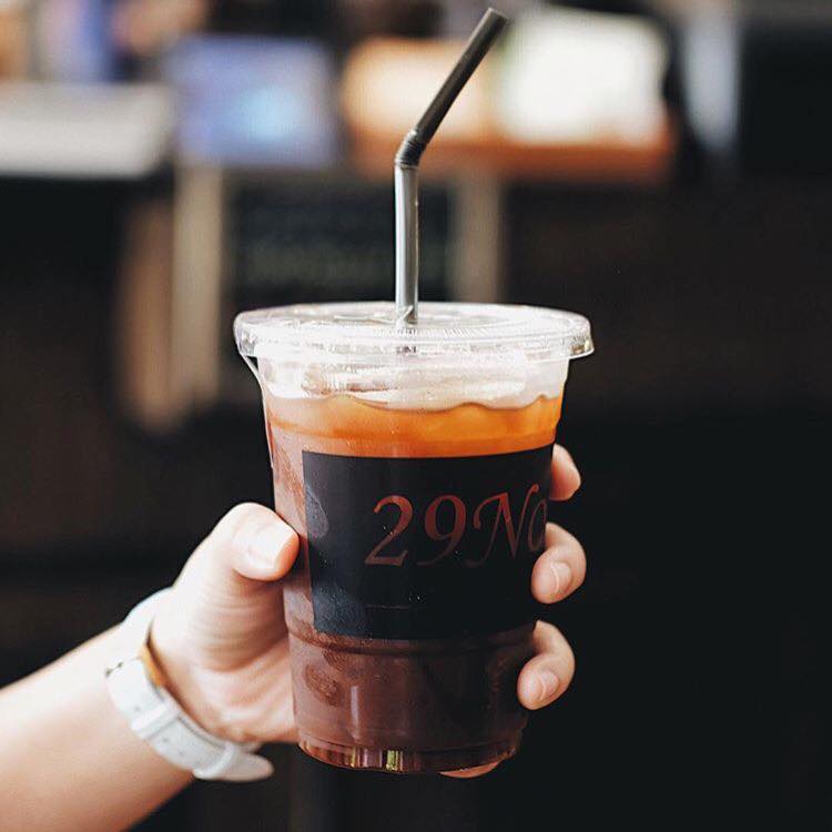 top 6+ ร้านคาเฟ่โทนสีดำสุดคูล พร้อมมุมน่านั่ง น่าถ่ายรูป อีกแหล่งเช็คอินใหม่ที่ไม่ควรพลาด!!!, Sheep in the City, The Black Forest, 29nov.coffee by Saiparn, IM Cafe', Yellow Submarine Coffee Tank, Kurious Cafe