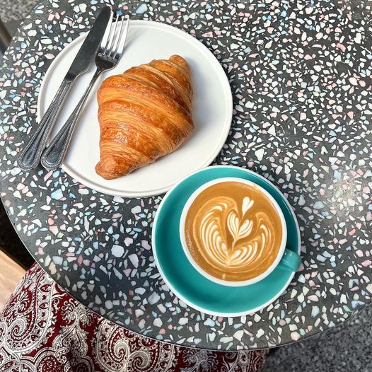 คาเฟ่ภูเก็ต : รวมคาเฟ่ในจังหวัดภูเก็ต เด็ดทั้งร้านบรรยากาศดี กาแฟเลิศ!