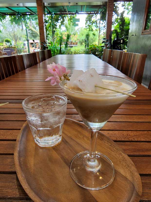 top 19+ คาเฟ่สามพราน บรรยากาศชิลๆ น่าถ่ายรูป @นครปฐม
