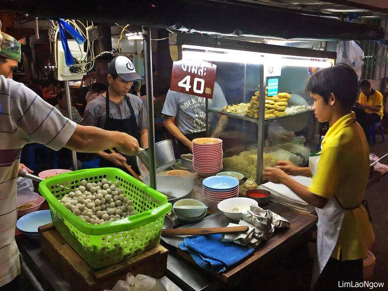 ร้านอร่อยเยาวราช : 37 ร้านอาหารย่านถนนเยาวราชยามค่ำคืน อร่อยเลิศเชิดมังกร