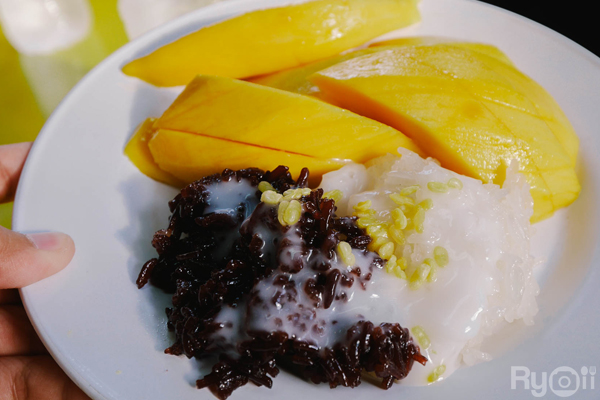 ร้านอร่อยเยาวราช : 37 ร้านอาหารย่านถนนเยาวราชยามค่ำคืน อร่อยเลิศเชิดมังกร