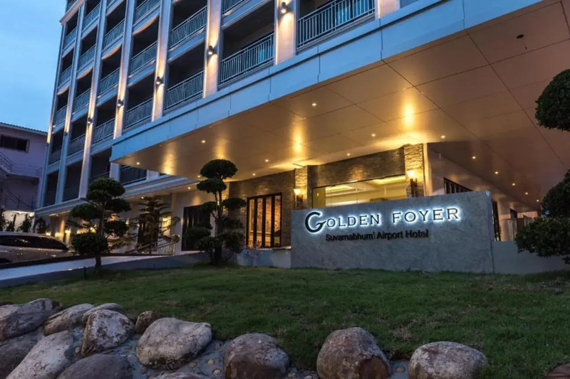 1. Golden Foyer Suvarnabhumi Airport Hotel, 2. Grand BS Airport Hotel Suvarnabhumi, 3. Amaranth Suvarnabhumi Hotel, 4. Vismaya Hotel Suvarnabhumi, 5. The Park Nine Suvarnabhumi, 6. Divalux Resort &amp; Spa Bangkok, 7. โรงแรมสยาม​ แมนดารีน่า, 8. โรงแรมสุวรรณภูมิ วิลล์ แอร์พอร์ต โฮเทล, 9. Canalis Suvarnabhumi Airport Hotel, 10. Mariya Boutique Residence, 11. Gate43 airport hotel, 12. โรงแรมโนโวเทลกรุงเทพ สุวรรณภูมิ แอร์พอร์ต, Top 12+ โรงแรมใกล้สนามบินสุวรรณภูมิ ทำเลดี มีรถรับส่งฟรีด้วย!