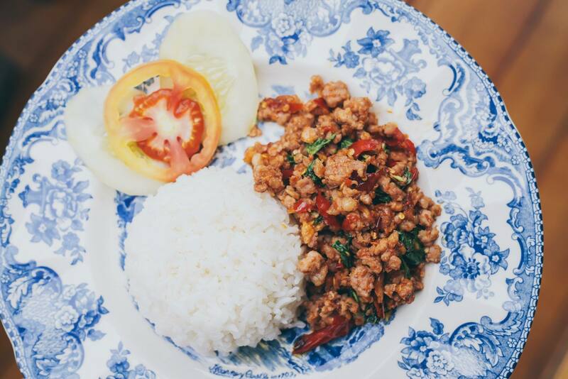 รวม 10 คาเฟ่บรรยากาศดีมีที่จอดรถ พิกัดเด็ดที่สายคาเฟ่ห้ามพลาด!