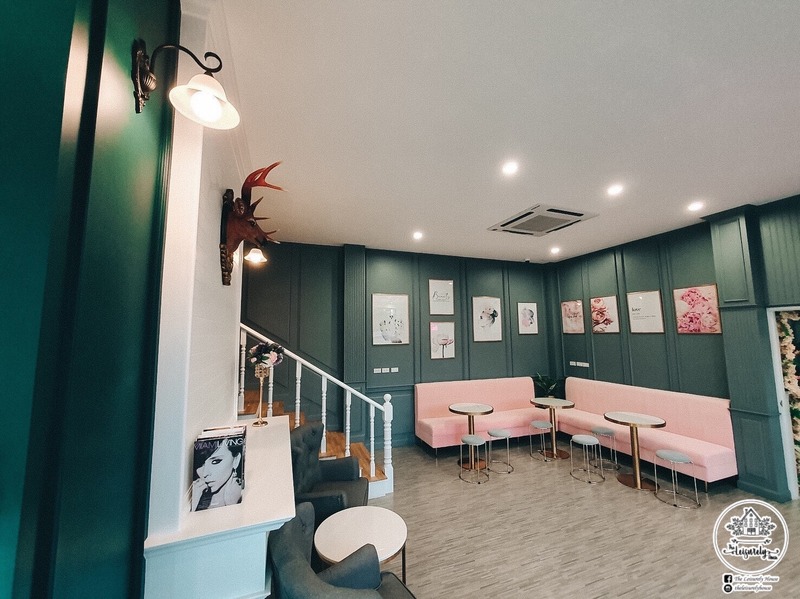 รวม 10 คาเฟ่บรรยากาศดีมีที่จอดรถ พิกัดเด็ดที่สายคาเฟ่ห้ามพลาด!