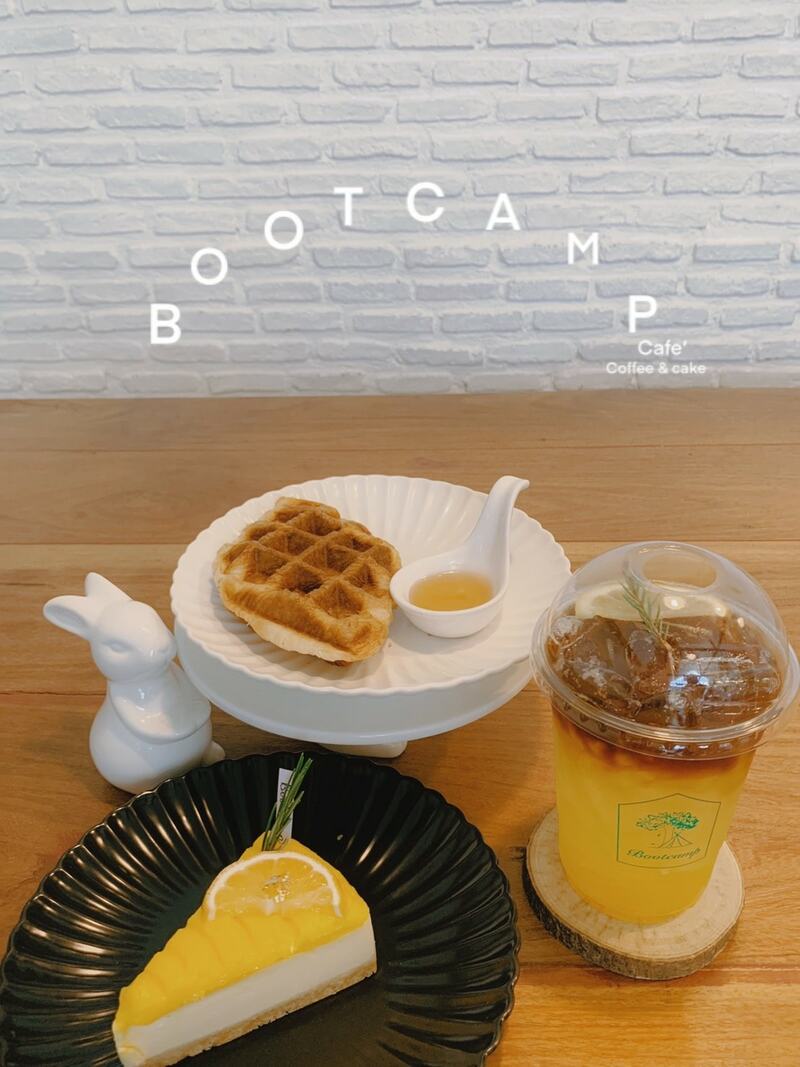 รวม 10 คาเฟ่บรรยากาศดีมีที่จอดรถ พิกัดเด็ดที่สายคาเฟ่ห้ามพลาด!