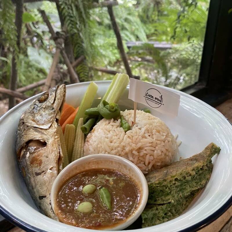 รวม 10 คาเฟ่บรรยากาศดีมีที่จอดรถ พิกัดเด็ดที่สายคาเฟ่ห้ามพลาด!