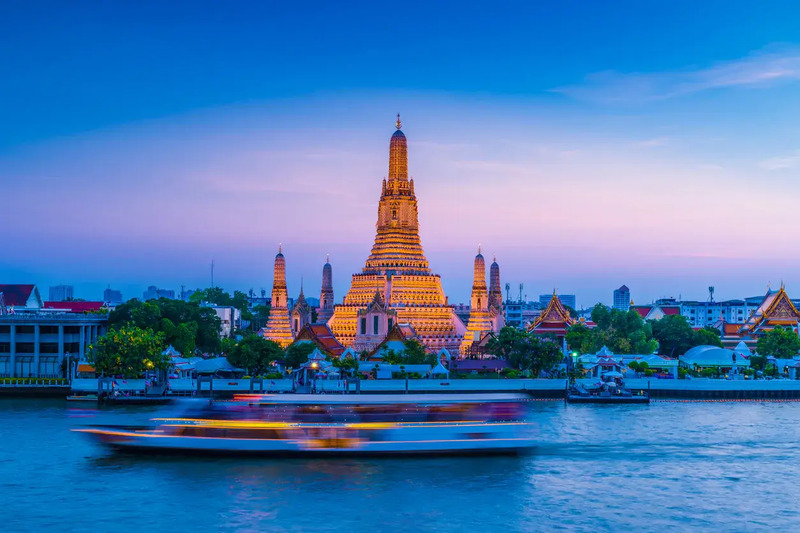 1. โรงแรมมิลเลนเนียม ฮิลตัน กรุงเทพ, 2. โรงแรมฮ็อป อินน์ กรุงเทพ สถานีกรุงธนบุรี, 3. โรงแรมไอบิส กรุงเทพ ริเวอร์ไซด์, 4. CASCADE HOTEL BANGKOK, 5. โรงแรม เพนนินซูลา กรุงเทพฯ, 6. เดอะควอเตอร์ เจ้าพระยา บาย ยูเอชจี, 7. นาคา เรสซิเดนซ์, 8. ZENNIQ Hotel Bangkok, 9. W Station Hotel, 10. โรงแรมฟูโดเทล FOODOTEL, Top 10+ โรงแรมย่านฝั่งธนบุรี เน้นใกล้ BTS เดินทางสะดวก!