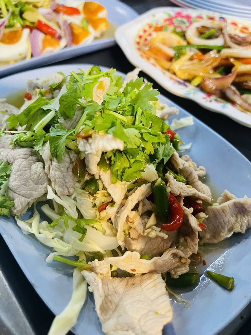 ร้านข้าวต้ม พัทยา : รวมร้านข้าวต้มเจ้าเด็ด เจ้าดัง ขาประจำพัทยาต้องรู็จัก! (พิกัด พัทยา-ชลบุรี)