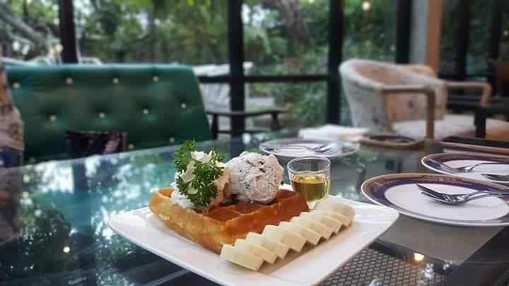 ร้านอาหารในสวน บรรยากาศดีในกรุงเทพ นั่งชิลได้ทั้งกลุ่มเพื่อนและครอบครัว