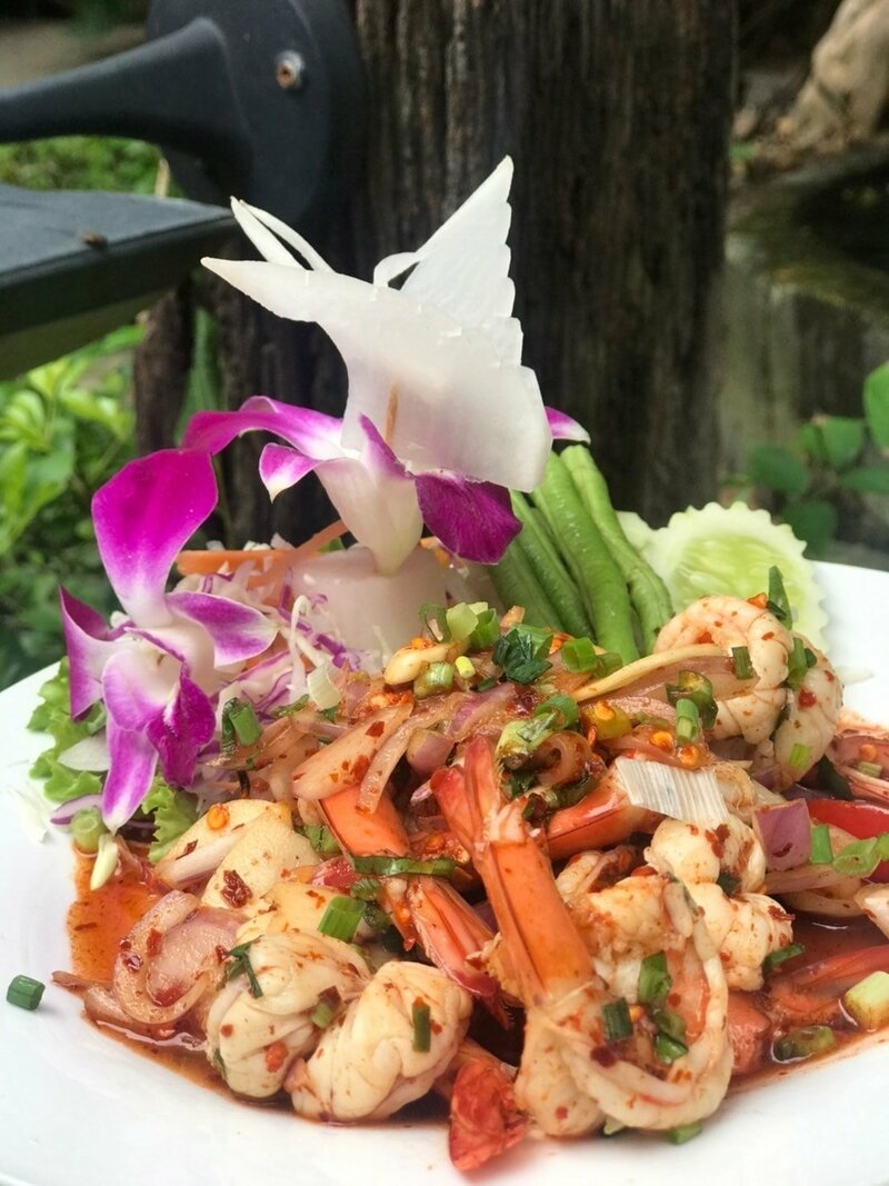 ร้านอาหารในสวน บรรยากาศดีในกรุงเทพ นั่งชิลได้ทั้งกลุ่มเพื่อนและครอบครัว