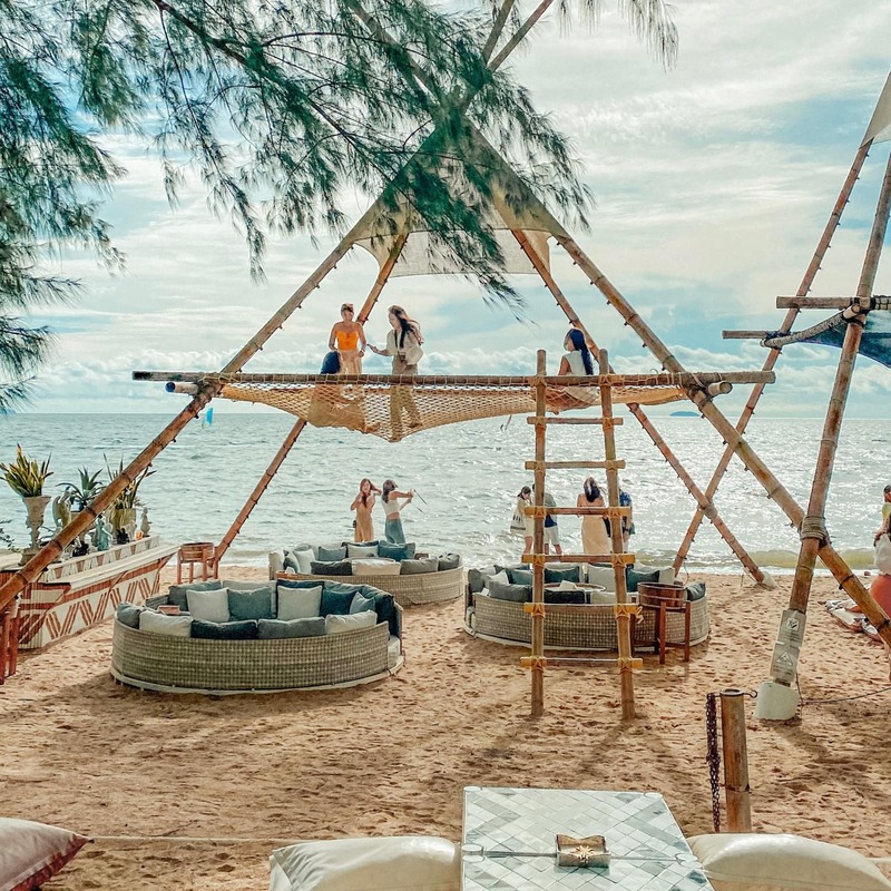 รวมคาเฟ่น่านั่ง พัทยา : รวมคาเฟ่บรรบยากาศดี พัทยา - นาเกลือ บรรยากาศดี น่าถ่ายรูป #ไม่ควรพลาด!!!!!!