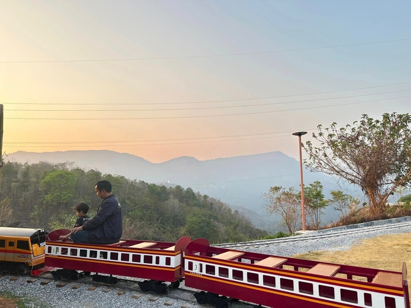 b.n. farm, จุดชมวิววัดกองเนียม, ตะเคียนโง๊ะ, ถนนคนเดินไทหล่ม, ที่ทำการไปรษณีย์เขาค้อ, ที่เที่ยวเพชรบูรณ์, ที่เที่ยวเพชรบูรณ์ 2023, ที่เที่ยวเพชรบูรณ์ 2566, ทุ่งกังหันลมเขาค้อ, น้ำตกศรีดิษฐ์, พระบรมธาตุเจดีย์กาญจนาภิเษก, พระพุทธมหาธรรมราชาเฉลิมพระเกียรติ, พิพิธภัณฑ์อาวุธเขาค้อ, ภูทับเบิก, ภูหินร่องกล้า, ภูแผงม้า, วัดกองเนียม, วัดธรรมยาน, วัดพระธาตุผาซ่อนแก้ว, สกายวอล์คภูเลิศ, สะพานพ่อขุนผาเมือง, สะพานห้วยตอง, อุทยานแห่งชาติตาดหมอก, อุทยานแห่งชาติทุ่งแสลงหลวง, อุทยานแห่งชาติน้ำหนาว, เขาค้อ, เขาค้อ 2023, เขาตะเคียนโง๊ะ, เที่ยวเพชรบูรณ์, เพชรบูรณ์, แก่งบางระจัน, ไร่ gb เขาค้อ, ไร่ บี.เอ็น. ฟาร์ม, ไร่จีบี เขาค้อ, top 20+ ที่เที่ยวเพชรบูรณ์ [กรกฎาคม 2024] สัมผัสทะเลหมอกสุดฟิน เที่ยวชมดินแดนแห่งธรรมชาติ
