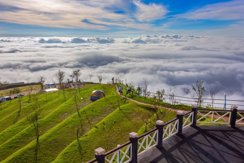 b.n. farm, จุดชมวิววัดกองเนียม, ตะเคียนโง๊ะ, ถนนคนเดินไทหล่ม, ที่ทำการไปรษณีย์เขาค้อ, ที่เที่ยวเพชรบูรณ์, ที่เที่ยวเพชรบูรณ์ 2023, ที่เที่ยวเพชรบูรณ์ 2566, ทุ่งกังหันลมเขาค้อ, น้ำตกศรีดิษฐ์, พระบรมธาตุเจดีย์กาญจนาภิเษก, พระพุทธมหาธรรมราชาเฉลิมพระเกียรติ, พิพิธภัณฑ์อาวุธเขาค้อ, ภูทับเบิก, ภูหินร่องกล้า, ภูแผงม้า, วัดกองเนียม, วัดธรรมยาน, วัดพระธาตุผาซ่อนแก้ว, สกายวอล์คภูเลิศ, สะพานพ่อขุนผาเมือง, สะพานห้วยตอง, อุทยานแห่งชาติตาดหมอก, อุทยานแห่งชาติทุ่งแสลงหลวง, อุทยานแห่งชาติน้ำหนาว, เขาค้อ, เขาค้อ 2023, เขาตะเคียนโง๊ะ, เที่ยวเพชรบูรณ์, เพชรบูรณ์, แก่งบางระจัน, ไร่ gb เขาค้อ, ไร่ บี.เอ็น. ฟาร์ม, ไร่จีบี เขาค้อ, top 20+ ที่เที่ยวเพชรบูรณ์ [กรกฎาคม 2024] สัมผัสทะเลหมอกสุดฟิน เที่ยวชมดินแดนแห่งธรรมชาติ