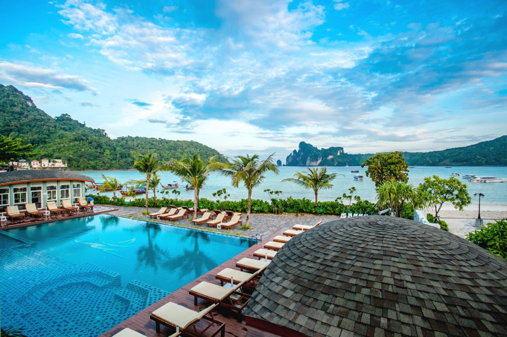 chaokoh phi phi hotel & resort, hip seaview resort @ phi phi, p2 wood loft, phi phi cliff beach resort, phi phi coco beach resort, phi phi harbour view hotel, phi phi island village beach resort, phi phi nice beach hotel hip, phi phi the beach resort, pp mountain beach resort, pp princess resort, villa 360 resort and spa, zeavola hotel, ชาวเกาะ พีพี โฮเต็ล แอนด์ รีสอร์ต, ที่พักพีพี, ที่พักพีพี 2024, ที่พักพีพี 2567, ที่พักเกาะพีพี, ที่พักเกาะพีพี 2024, ที่พักเกาะพีพี 2567, ที่พักเกาะพีพี ติดทะเล, ที่พักเกาะพีพี ติดทะเล 2024, ที่พักเกาะพีพี ติดทะเล 2567, ที่พักเกาะพีพี ติดหาด, ที่พักเกาะพีพีดอน, พาราไดส์ รีสอร์ท พีพี, พี2 วูดลอฟต์, พีพี ปรินเซส รีสอร์ท, พีพี ลองบีช รีสอร์ท แอนด์ วิลล่า, พีพี ฮาร์เบอร์วิว โฮเต็ล, พีพี เดอะ บีช รีสอร์ท, พีพี เมาน์เท็น บีช รีสอร์ท, พีพี โคโค่ บีช รีสอร์ท, พีพี ไนซ์ บีช โฮเต็ล ฮิป, พีพี ไอส์แลนด์ วิลเลจ บีช รีสอร์ท, พีพีคลิฟ บีช รีสอร์ท, วิลล่า 360 รีสอร์ท แอนด์ สปา, ฮิปซีวิวรีสอร์ทแอทพีพี, เกาะพีพี, เกาะพีพีดอน, โรงแรมซีโวล่า, top 15+ ที่พักเกาะพีพี [กรกฎาคม 2024] ติดทะเล วิวสวย จังหวัดกระบี่