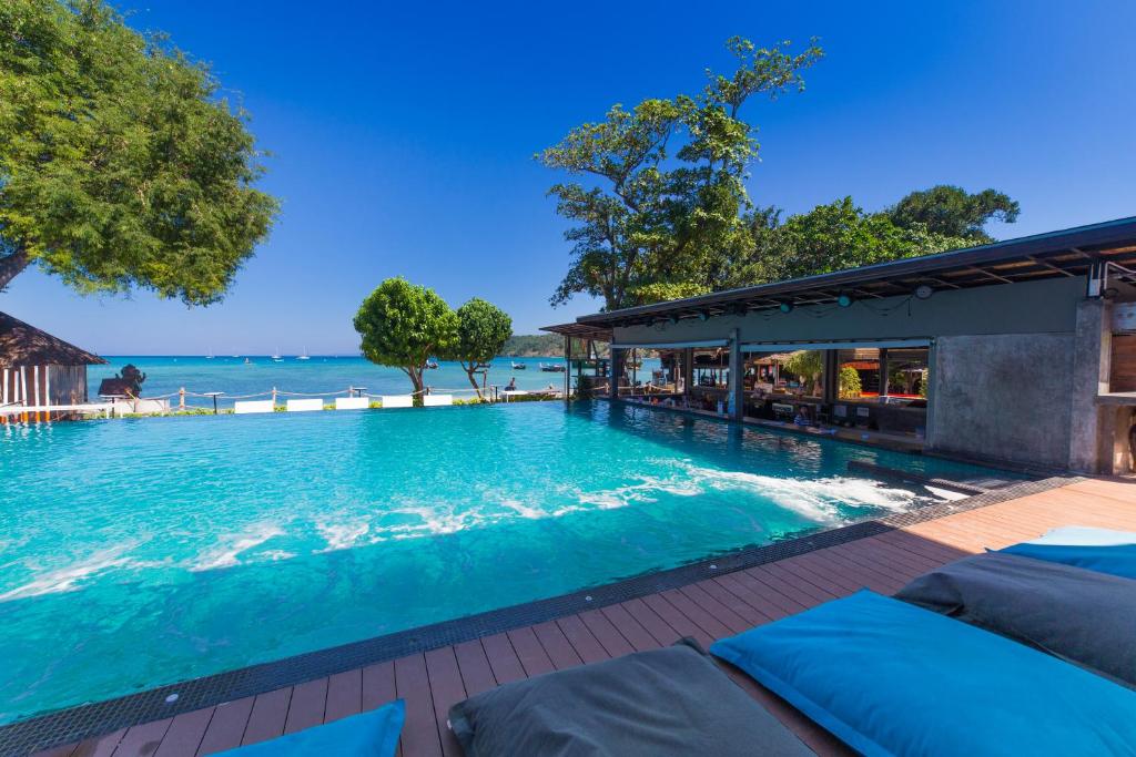 chaokoh phi phi hotel & resort, hip seaview resort @ phi phi, p2 wood loft, phi phi cliff beach resort, phi phi coco beach resort, phi phi harbour view hotel, phi phi island village beach resort, phi phi nice beach hotel hip, phi phi the beach resort, pp mountain beach resort, pp princess resort, villa 360 resort and spa, zeavola hotel, ชาวเกาะ พีพี โฮเต็ล แอนด์ รีสอร์ต, ที่พักพีพี, ที่พักพีพี 2024, ที่พักพีพี 2567, ที่พักเกาะพีพี, ที่พักเกาะพีพี 2024, ที่พักเกาะพีพี 2567, ที่พักเกาะพีพี ติดทะเล, ที่พักเกาะพีพี ติดทะเล 2024, ที่พักเกาะพีพี ติดทะเล 2567, ที่พักเกาะพีพี ติดหาด, ที่พักเกาะพีพีดอน, พาราไดส์ รีสอร์ท พีพี, พี2 วูดลอฟต์, พีพี ปรินเซส รีสอร์ท, พีพี ลองบีช รีสอร์ท แอนด์ วิลล่า, พีพี ฮาร์เบอร์วิว โฮเต็ล, พีพี เดอะ บีช รีสอร์ท, พีพี เมาน์เท็น บีช รีสอร์ท, พีพี โคโค่ บีช รีสอร์ท, พีพี ไนซ์ บีช โฮเต็ล ฮิป, พีพี ไอส์แลนด์ วิลเลจ บีช รีสอร์ท, พีพีคลิฟ บีช รีสอร์ท, วิลล่า 360 รีสอร์ท แอนด์ สปา, ฮิปซีวิวรีสอร์ทแอทพีพี, เกาะพีพี, เกาะพีพีดอน, โรงแรมซีโวล่า, top 15+ ที่พักเกาะพีพี [กรกฎาคม 2024] ติดทะเล วิวสวย จังหวัดกระบี่