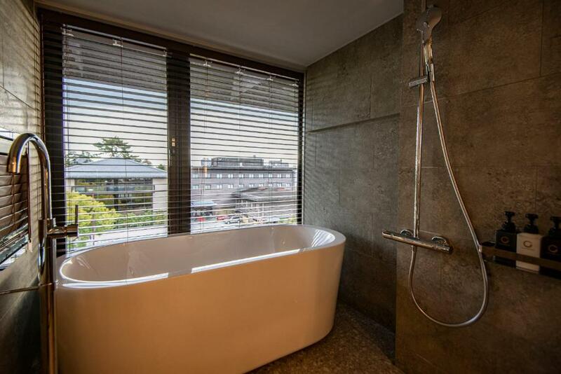 ที่พักนารา, นารา ญี่ปุ่น, เมืองนารา, โรงแรม นารา ญี่ปุ่น, โรงแรม นารา ประเทศญี่ปุ่น 2565, โรงแรม เมืองนารา ญี่ปุ่น, โรงแรมนารา รีวิว, top 10+ ที่พักเมืองนารา ประเทศญี่ปุ่น 2024 ดื่มด่ำธรรมชาติ เน้นบรรยากาศดี ห้องพักสวยหรู
