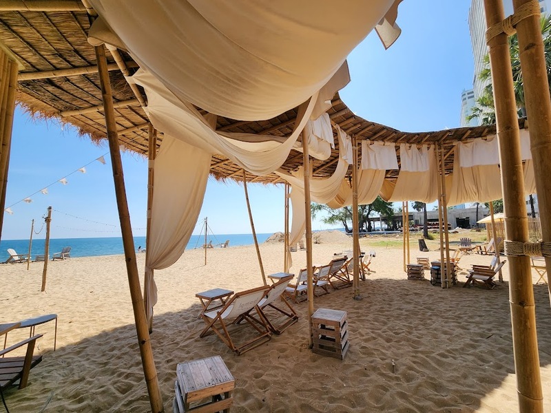 1d+ day artist, air space, air space hua hin, bamp beach & cafe, bamp cafe, bella costa, bonnie on the beach, coco & coff, drip rim lay, drip rim lay huahin, eureka beach cafe, eureka nitro coffee, iko camp & cafe, matapita, matapita cafe, memory house cafe, memory house cafe huahin, molley coffee stand, oneddayartist, pineapple surf club, rimpha chomview, s&039;more cafe, skoop beach café, sugar bloom, the moment cafe and craft, tumlay cafe & bar, tumlay cafe & bar huahin, turtle bay, turtle bay hua hin, คาเฟ่หัวหิน, คาเฟ่หัวหิน 2023, คาเฟ่หัวหิน 2024, คาเฟ่หัวหิน 2566, คาเฟ่หัวหิน 2567, คาเฟ่ใกล้ฉัน, ชูก้าบลูม คาเฟ่, บ้านใกล้วัง, บ้านใกล้วัง หัวหิน, ประจวบคีรีขันธ์ คาเฟ่, ยูเรก้าบีชคาเฟ่, ร้านอาหารไทย หัวหิน, ริมผาชมวิว, วังไกลกังวล, หัวหิน, หัวหิน 2024, อีโก้ แคมป์ แอนด์ คาเฟ่, เซิร์ฟคลับ หัวหิน, เดอะโมเม้นคาเฟ่, เมมโมรี่เฮ้าส์, โรงแรม veranda, top 20+ คาเฟ่หัวหิน [กรกฎาคม 2024] นั่งจิบกาแฟเย็น ๆ รับลมริมทะเลฟิน ๆ พร้อมมุมถ่ายรูปสุดจึ้ง!